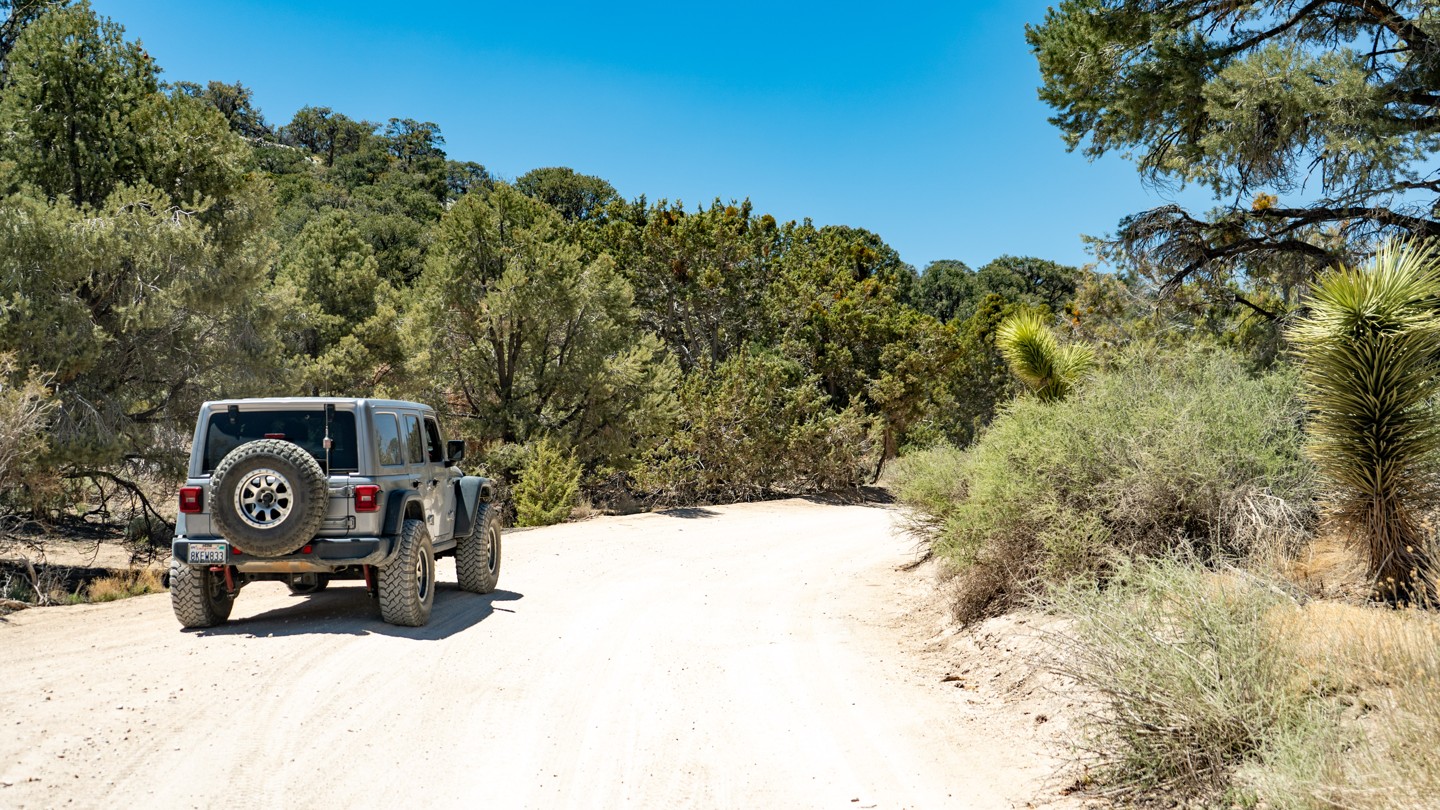 2N02 Burns Canyon California Offroad Trail